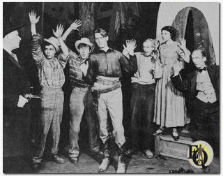 In een scène uit" Roadside", 1929, Plymouth Theatre, New York.