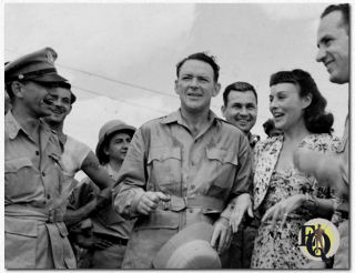 Tijdens de oorlog leidde Bill Gargan een USO-groep met Paulette Goddard, Keenan Wynn en accordeonist Andy Arcari, die door China-Burma-India toerde. Vier maanden lang verdroeg hij enkele van de zwaarste omstandigheden van de oorlog, gaf shows en reisde met verschillende propellervliegtuigen, ondanks een aanhoudende oorinfectie. Hij hield zichzelf op de been door te drinken wat hij maar kon vinden. Toen hij eindelijk thuis kwam, was zijn oor zo gezwollen dat zijn vrouw Mary hem voor de grap Dumbo noemde.