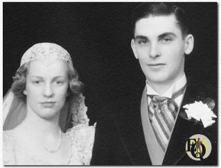 Huwelijksportret van Genie en Richard Hart.