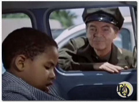 Van 1968 tot 1971 had Quillan een terugkerende rol in de baanbrekende tv-serie "Julia" (de eerste wekelijkse serie met een Afro-Amerikaanse vrouw in een niet-stereotiepe rol). Hij speelde Eddie Edson gedurende 24 van de 86 afleveringen.