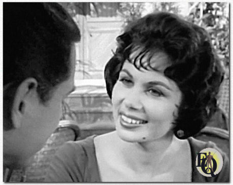 Foto uit de "Peter Gunn" serie met Craig Stevens en Nina Roman ("Criss Cross", NBC, 28 sep 1958).