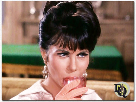 Nina Roman in "The Wild Wild West" ("The Night of the Assassin", CBS, 22 sep 1967)