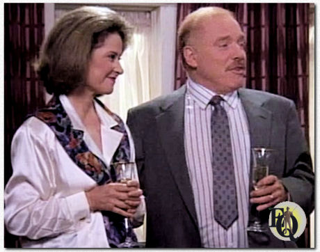  "A Christmas Secret", een aflevering van "Murder, She Wrote" (CBS, 13 dec 1992) met Diane Baker en Ken.