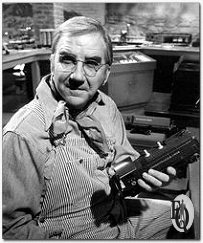 In zijn TV drama debuut zien we hier Ed McMahon, bekend van  NBC-TV's "The Tonight Show Starring Johnny Carson," hij speelt een speelgoedtrein enthousiast in "The Eccentric Engineer" in de NBC Televisie reeks "Ellery Queen".