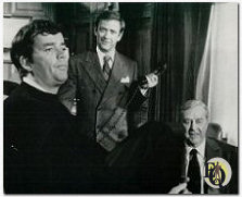 Too Many Suspects - James Hutton, Monte Markham en Ray Milland (NBC advertentie)